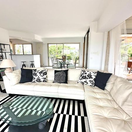 Panoramic Sea View Penthouse With Jacuzzi And 450 Sqm Terrace Lägenhet Antibes Exteriör bild