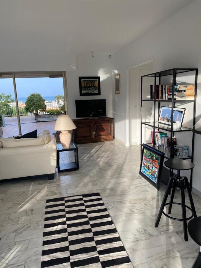 Panoramic Sea View Penthouse With Jacuzzi And 450 Sqm Terrace Lägenhet Antibes Exteriör bild