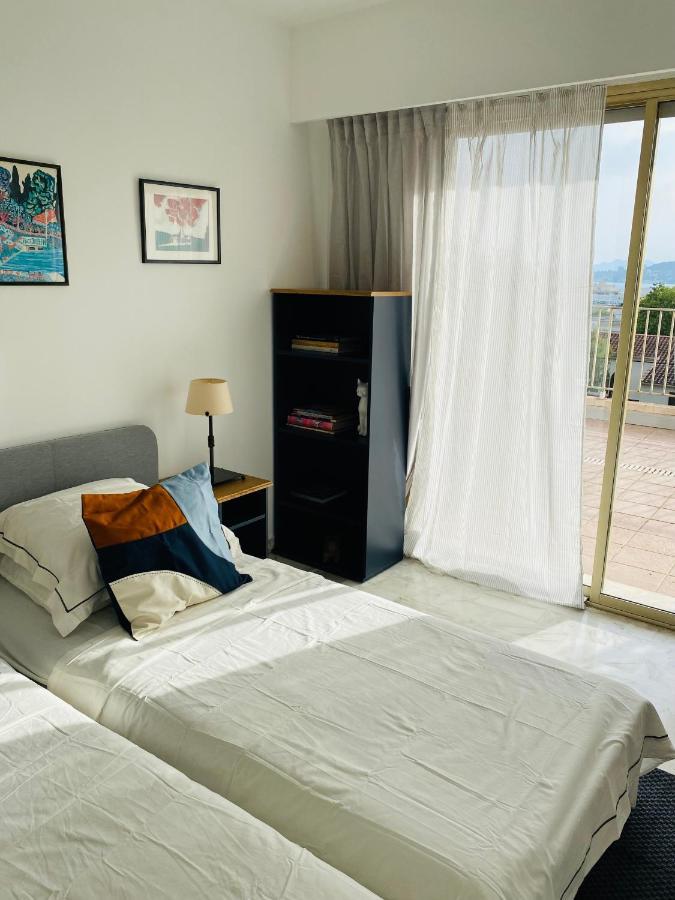 Panoramic Sea View Penthouse With Jacuzzi And 450 Sqm Terrace Lägenhet Antibes Exteriör bild