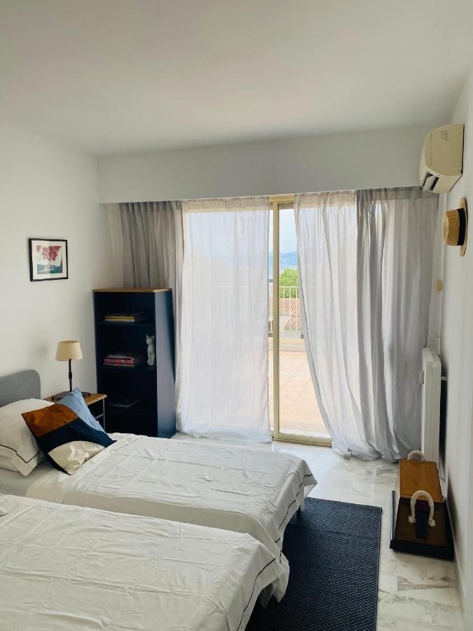 Panoramic Sea View Penthouse With Jacuzzi And 450 Sqm Terrace Lägenhet Antibes Exteriör bild